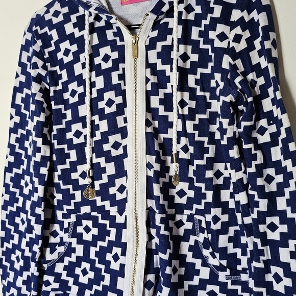 Macbeth Collection by Margaret Josephs blue and white print gold toned sweater - Picture 2 of 7